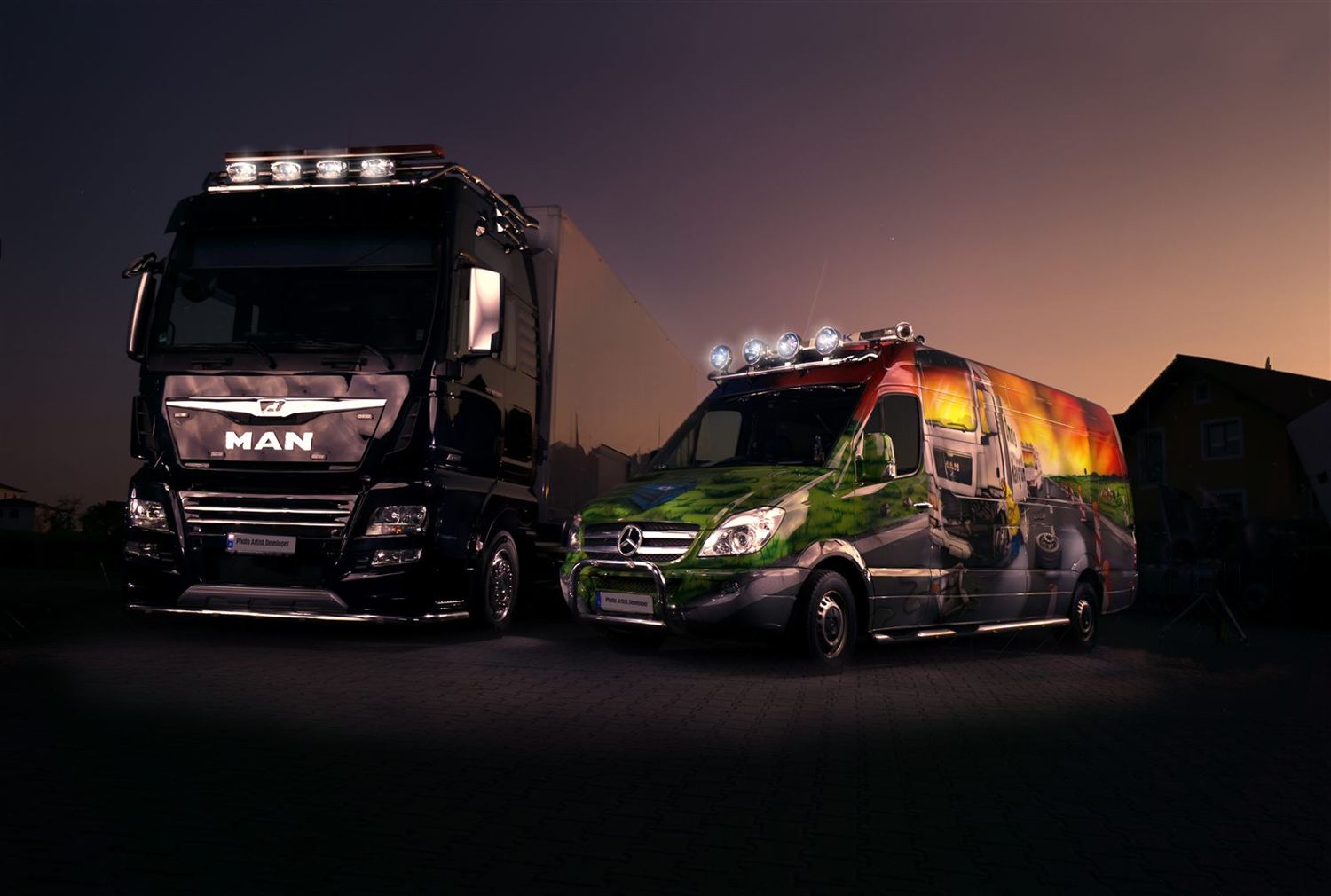 Lkw der KCK Transport GmbH in der Dämmerung